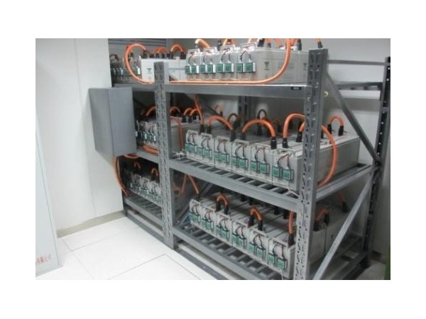 電池監控系統對接機房環控還是BA？