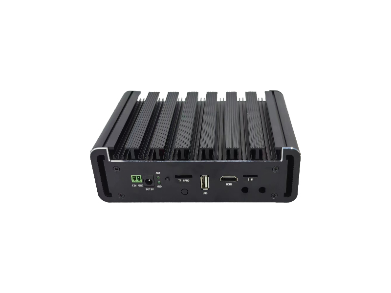 邊緣計算網(wǎng)關(guān)OM-EG10-5Tops正面 邊緣計算網(wǎng)關(guān)OM-EG10-5Tops正面