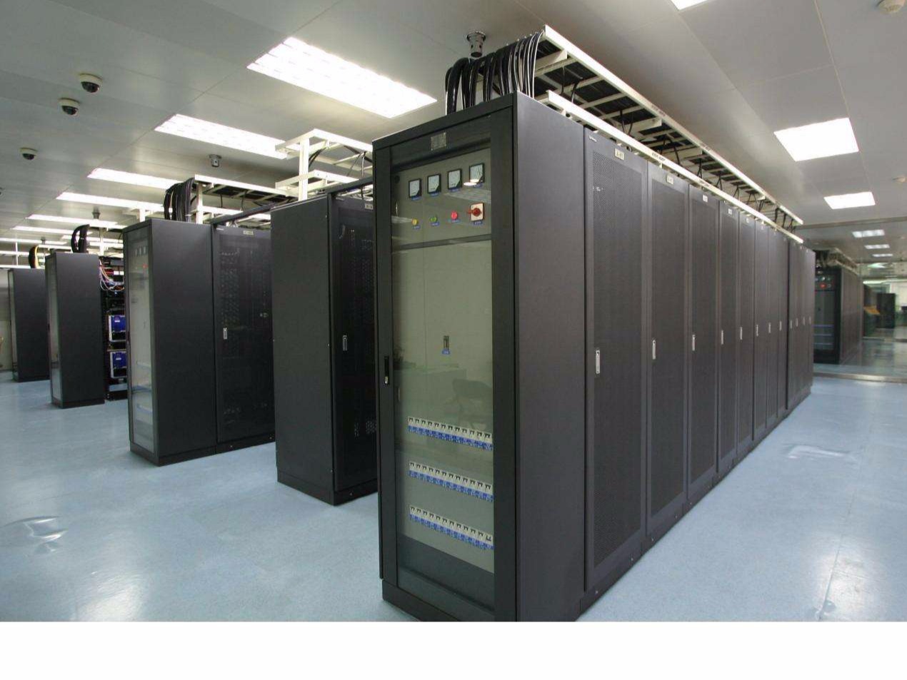 小型機(jī)房使用精密空調(diào)是件大事