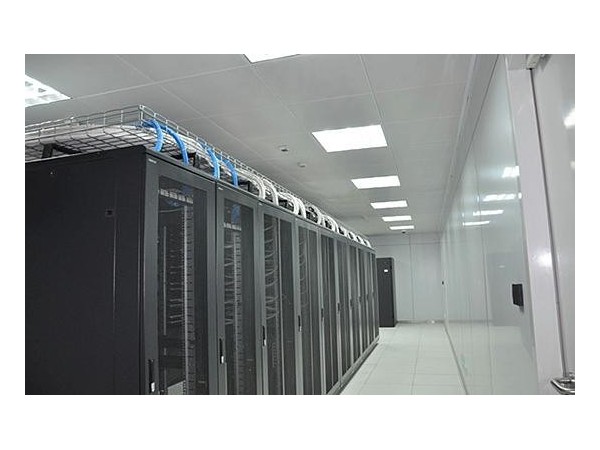 關于信息中心機房的環(huán)境監(jiān)控系統(tǒng)設計