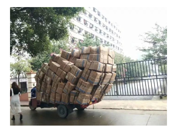 邁世與你分享一則正能量小故事：雖生活不易，但也要樂觀